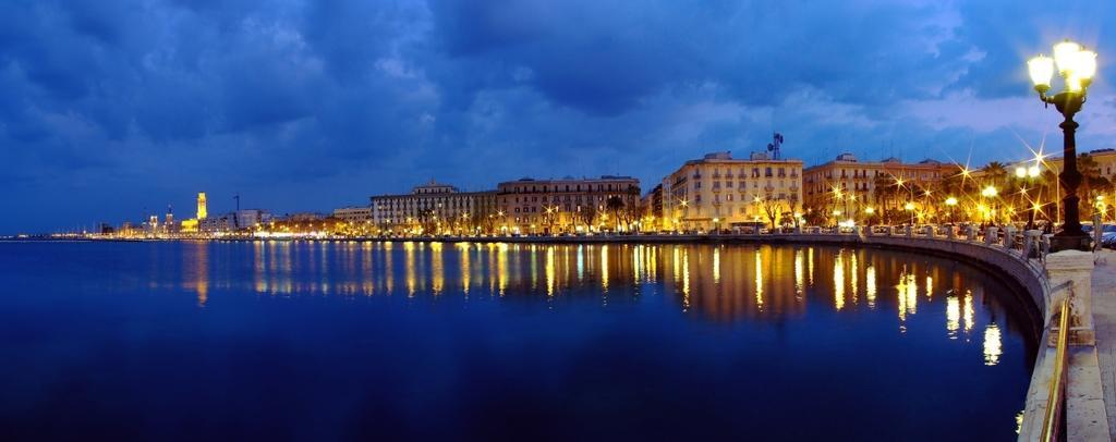 Due Passi Dal Borgo Antico Apartment Bari Cameră foto