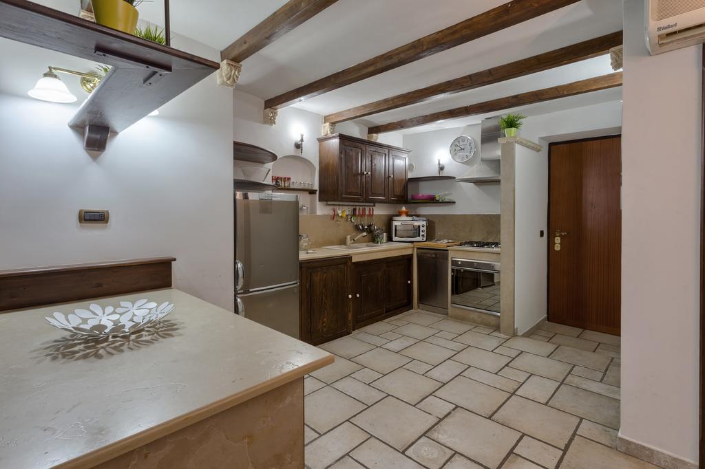 Due Passi Dal Borgo Antico Apartment Bari Cameră foto